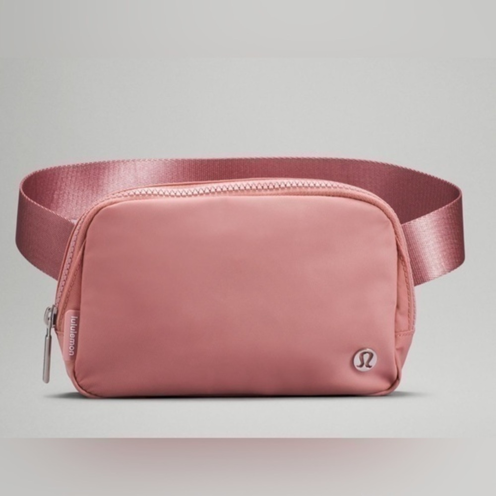 Lululemon Everywhere Belt Bag 1L Pink Pastel - Picture 2 of 4